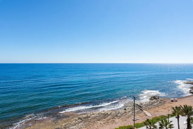 Piso en venta en Torrevieja con vistas al mar — 30