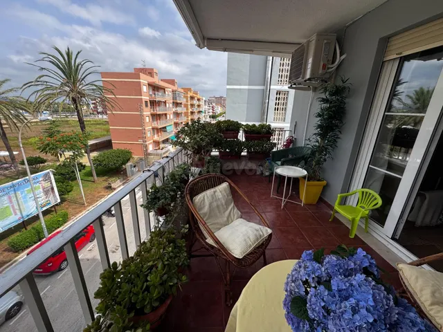 APARTAMENTO A ESCASOS METROS DEL MAR MUY ACOGEDOR — 4