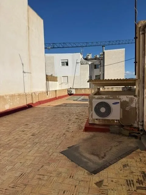 Venta de casa en primera planta con terraza de 70m2 — 25