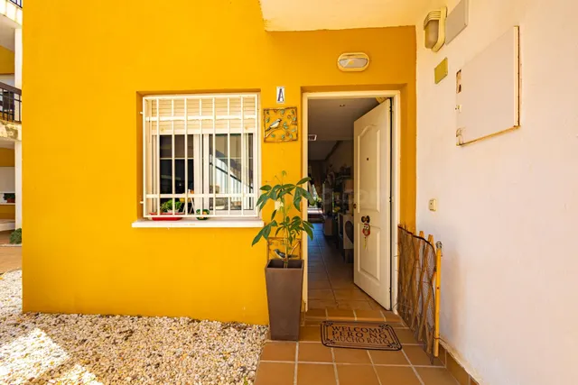 Piso en venta en Avenida Medina Azahara - foto 5