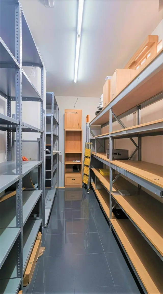 GRAN LOCAL DE 225 M2 EN ALQUILER — 8
