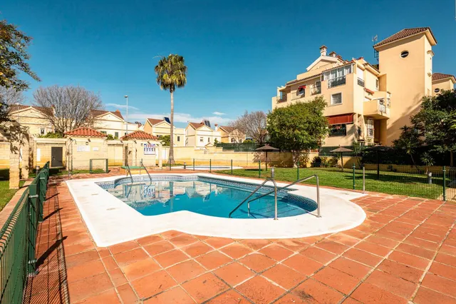 Una oportunidad muy interesante tanto para residencia habitu - foto 3