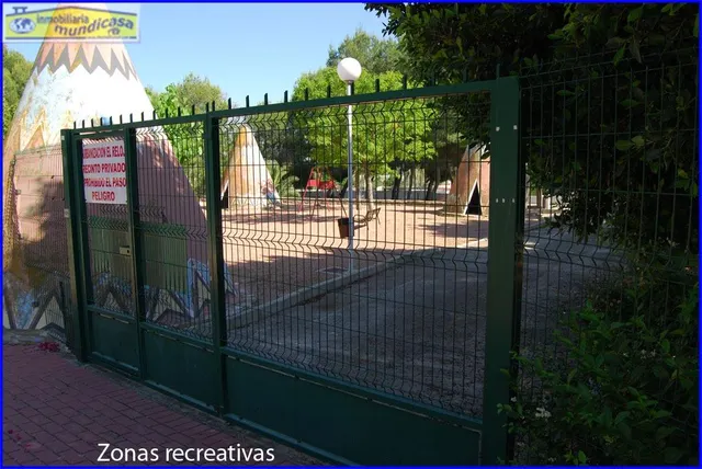 Parcela urbana de 806 m2 en Urbanización El Reloj — 6