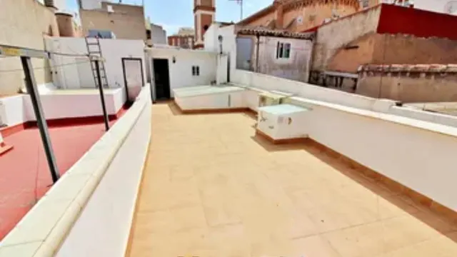 CASA EN CASTELLON CENTRICA A DOS CALLES — 14