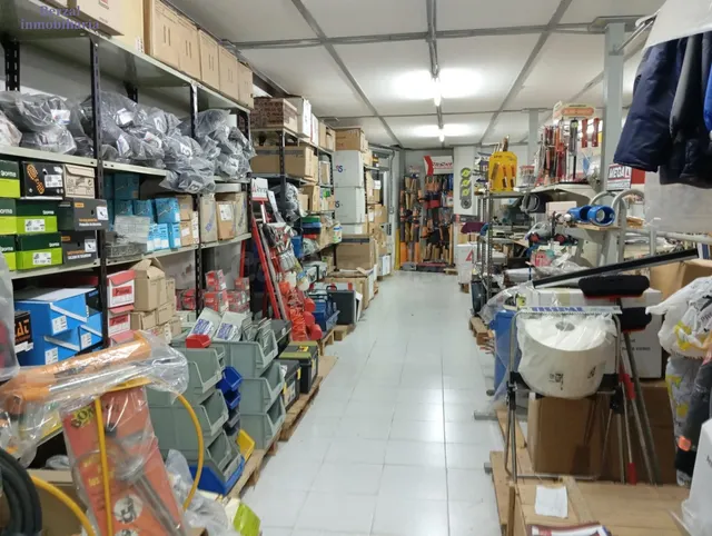 Amplio Local Comercial en Logroño - Oportunidad de Inversión — 5