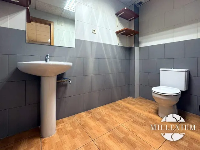 Nave industrial 310m² en venta - Barrio de la Estación — 29
