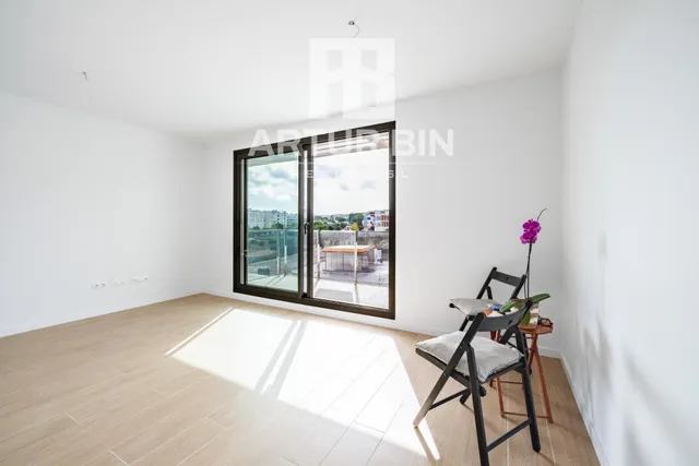 Piso 2 habitaciones 86m² en venta - Casco urbano — 10
