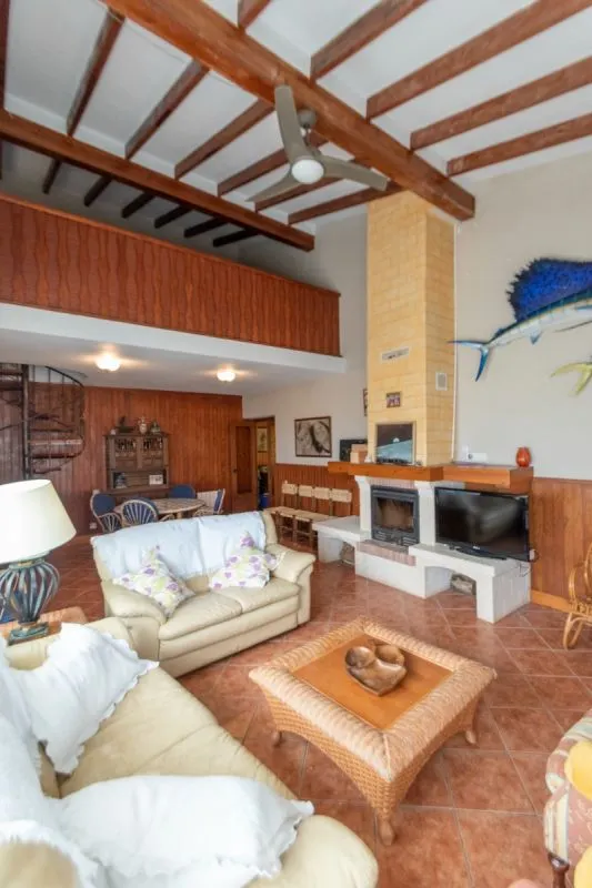 Casa 5 habitaciones 199m² en venta - Pueblo — 18