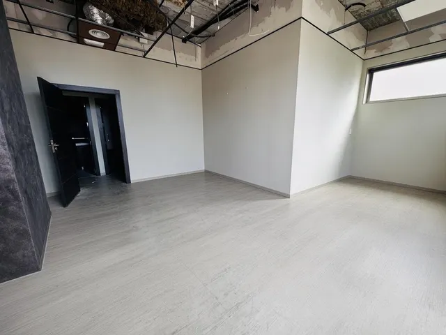 LOCAL COMERCIAL EN VENTA EN SERRALLO – BOLA DE ORO — 11
