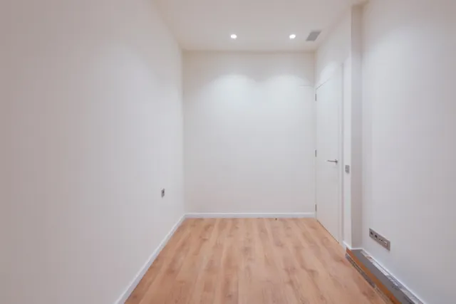 VIVIENDA REFORMADA EN SAGRADA FAMILIA — 10