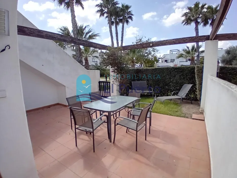 Planta baja con gran terraza, piscina y parking en condado de alhama – ref. 1857