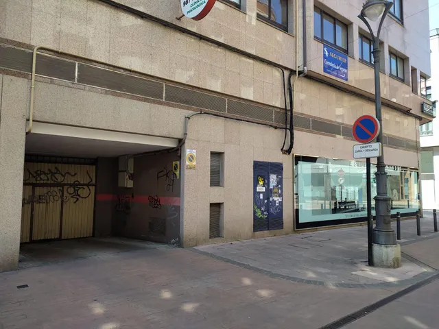 VENTA GARAJE EN ZONA CENTRO PONFERRADA — 5