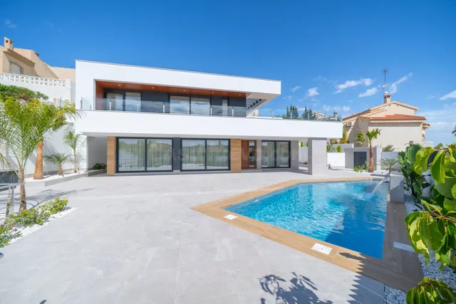 Villa 4 habitaciones 203m² en venta - La Marquesa