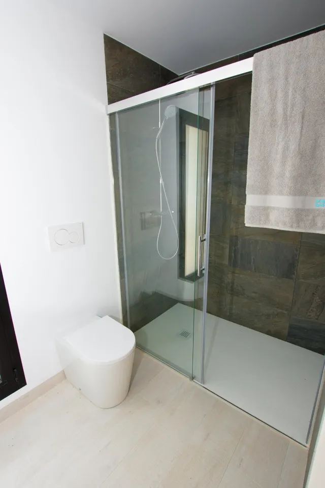 Villas con piscina y sótano en Finestrat — 16