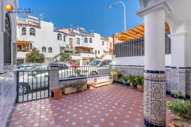 CASA ADOSADA EN MOTRIL - foto 2