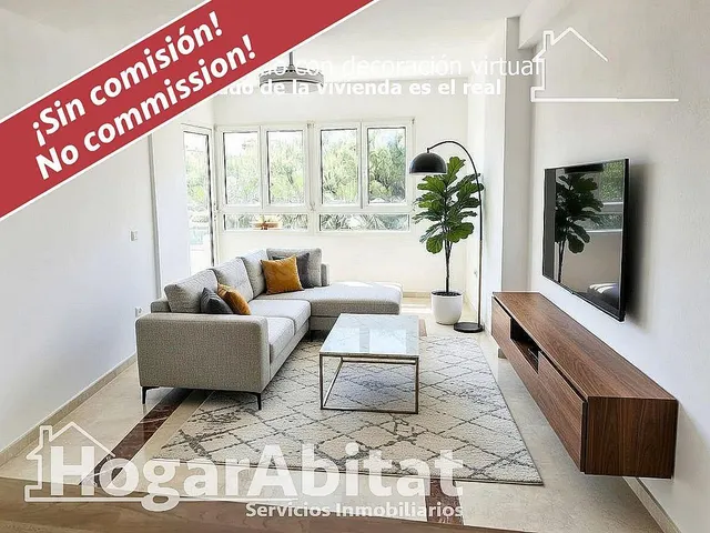 ¡Preciosas vistas al mar! Reformado en residencial con pisci - foto 2