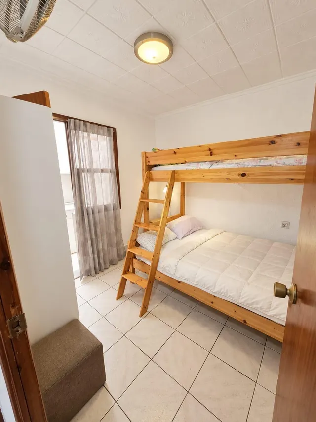 BUNGALOW EN PLANTA BAJA DE 2 DORMITORIOS Y AMPLIA TERRAZA - ZONA TORRETAS III, TORREVIEJA - — 9