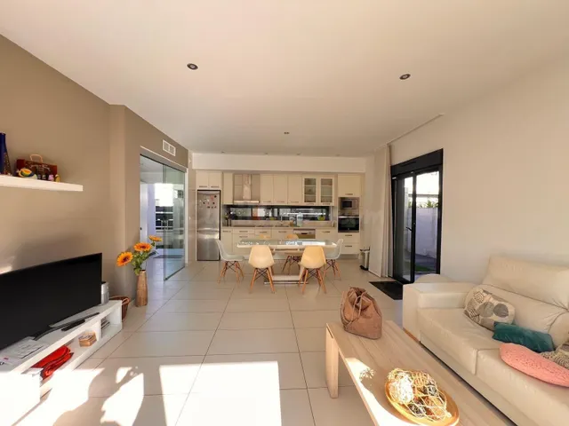 Villa Moderna Independiente con Piscina Privada y Solárium e - foto 4