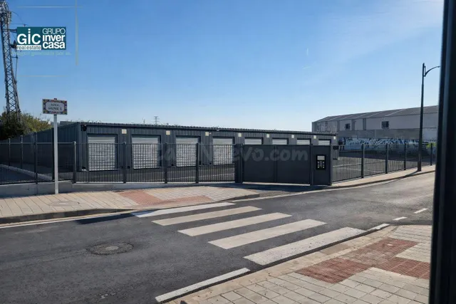 SOLAR INDUSTRIAL ALQUILER PRIMERA LINEA. NUEVO ACCESO RONDA  - foto 2