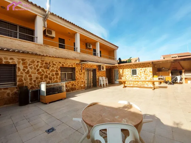 CASA INDEPENDIENTE EN LOS RAMOS — 2