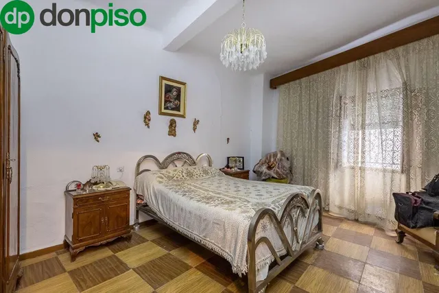 CASA CON TERRENO EN DURCAL — 8