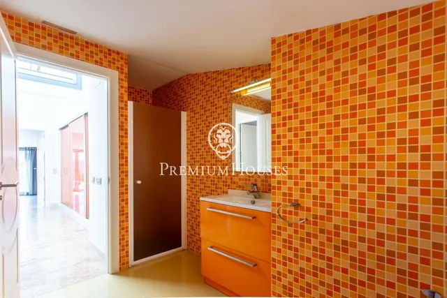 Casa de pueblo en venta en el centro de Mataró — 48