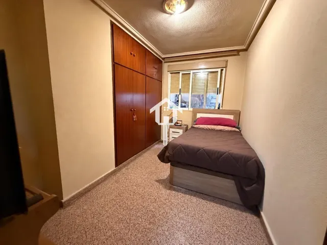 PISO EN VENTA EN ALICANTE. ZONA DE LA FLORIDA. 114m2, 3 habitaciones DOBLES, 1 BAÑO COMPLETO Y UN ASEO. PRIMERA PLANTA CON ASCENSOR. — 18