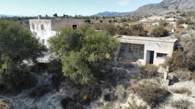 Se vende cortijo con espectaculares vistas - foto 4