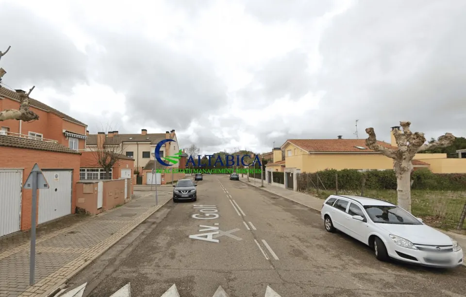 Casa-Chalet en Venta en Simancas Valladolid