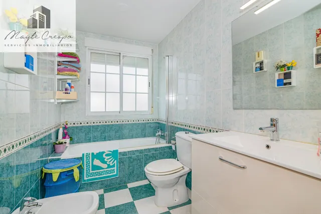 ¡AMPLIA CASA DE 4 DORMITORIOS, 3 BAÑOS Y CALEFACCIÓN CENTRAL EN LA ZUBIA! ✨ — 21