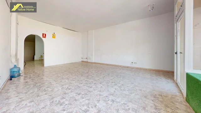 Local comercial diáfano y luminoso a pie de calle en Valdemo - foto 4