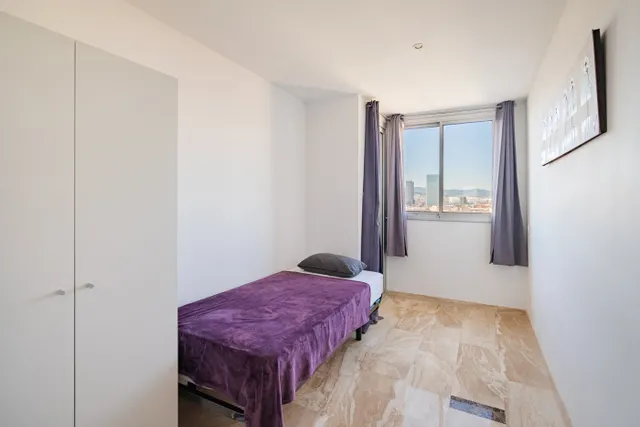 PISO CON VISTA AL MAR — 16