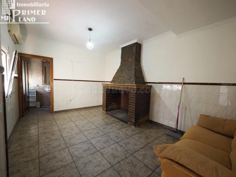 Amplia Casa en Tomelloso a Reformar por €120,000