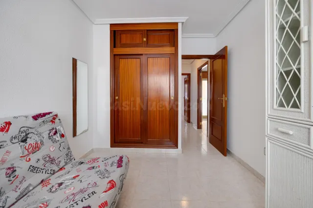 Amplio Apartamento en Acequion, Torrevieja - ¡A solo 250m de la Playa! — 4