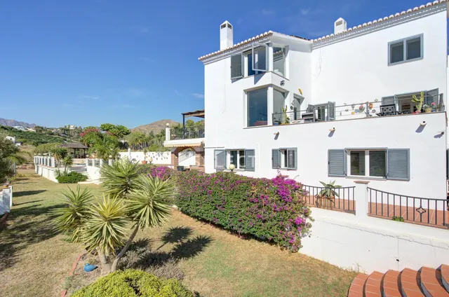 GRAN FINCA CON VISTAS AL MAR , LA HERRADURA — 15