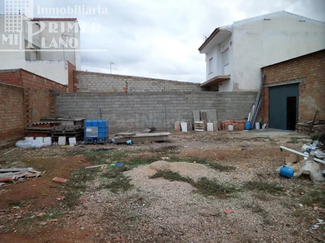 Se vende casa para reformar de 519m2 de terreno y 17 metros  - foto 3