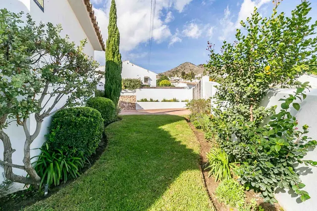 Chalet 4 habitaciones 180m² en venta - Centro — 30