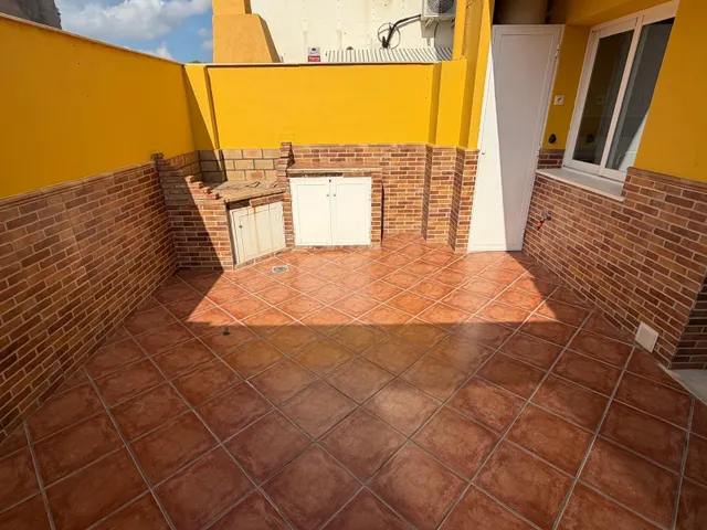 Adosado a la venta en Favara. — 33