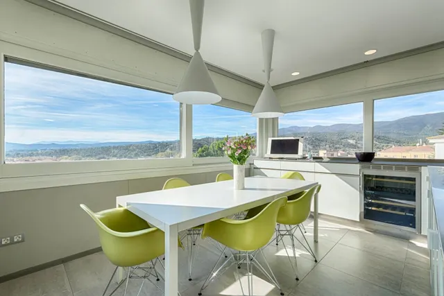 Exclusiva vivienda de alto standing en La Jonquera. — 9