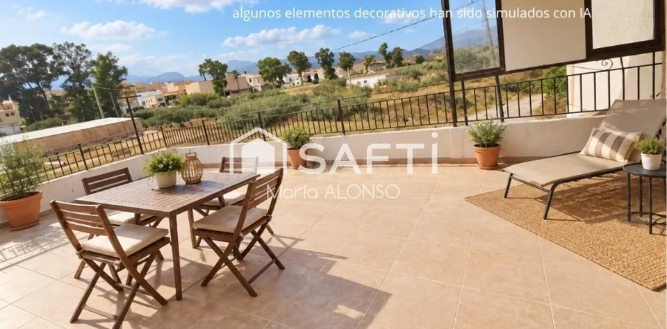 Amplia vivienda,con terraza y muchas posibilidades