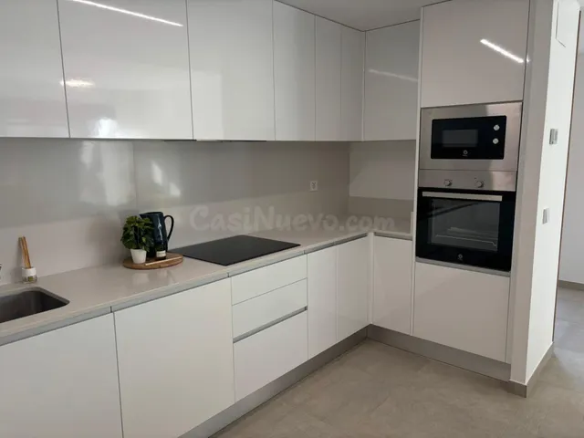 Vivienda AMUEBLADA ,,con gran terraza de 40 metros — 14