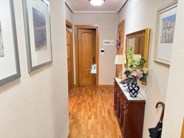 PISO EN VENTA CON 3 DORMITORIOS, 2 BAÑOS Y TRASTERO EN ZONA CANDELARIA, ZAMORA — 19