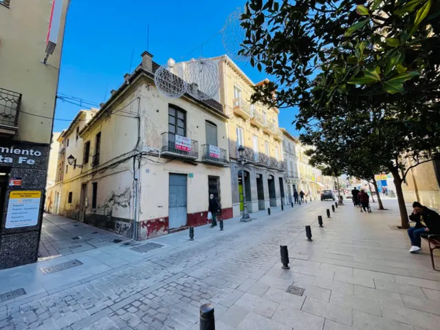 Gran casa para reformar o tirar en pleno centro del pueblo — 7