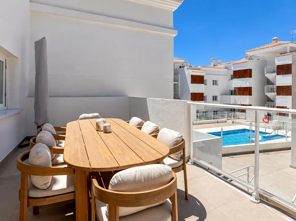 Exclusivo piso de obra nueva en torreblanca del sol, Fuengirola, con terraza, piscina y garaje