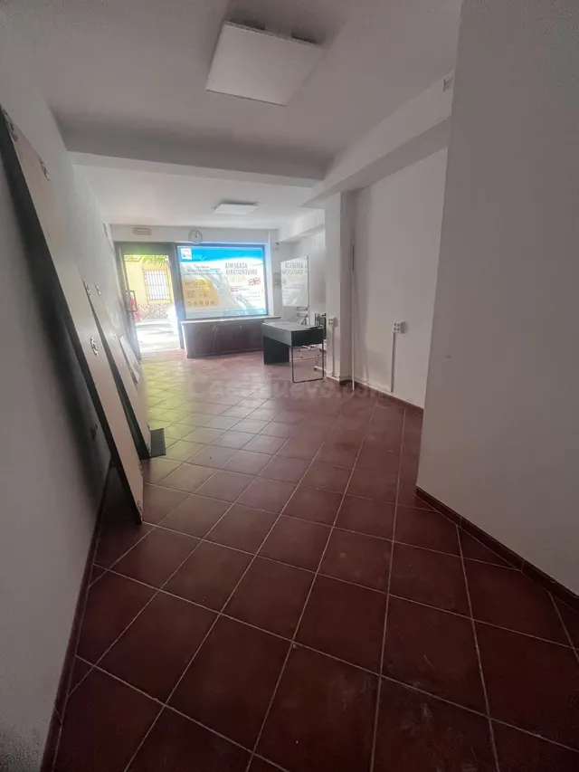 Local comercial en Ciudad Jardin!!! - foto 5