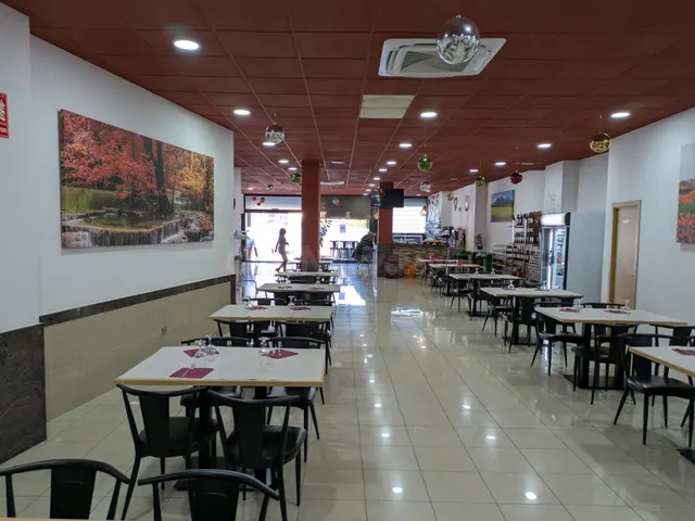 🍽️ ¡Traspaso gran bar-restaurante en el centro de Manresa! 🍻 - foto 2