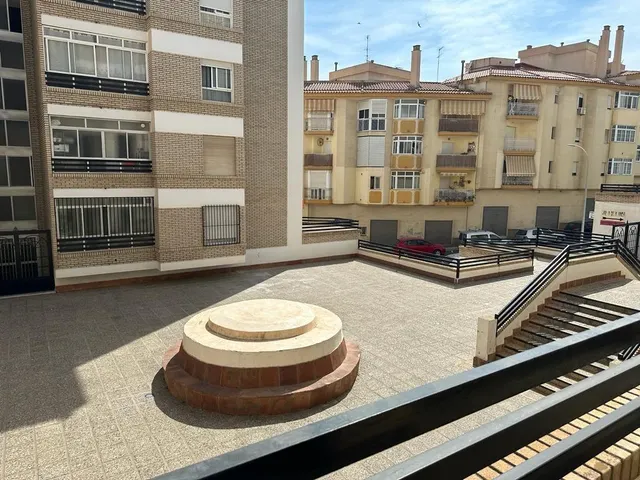 Local en venta y alquiler con opción a compra en Avenida de Salobreña, Motril — 22