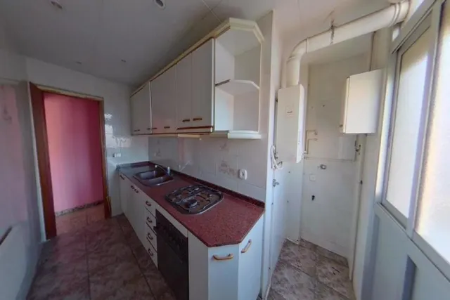 PISO EN VENTA CON INQUILINO C/ FEDERICO GARCIA LORCA - SANT ADRIÀ BESÓS — 5