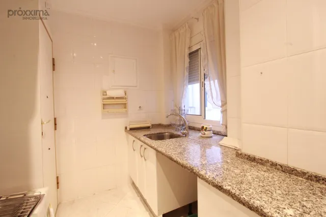 Vivienda con amplia terraza y grandes posibilidades en Los Remedios — 15