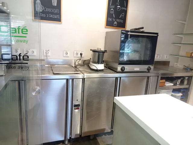 2I Inmobiliarias traspasa cafetería en plena Avenida Cami Nou — 3